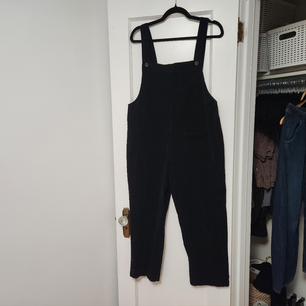 Olive Clothing Pocket Point Corduroy Dungarees Overalls size S/M in black